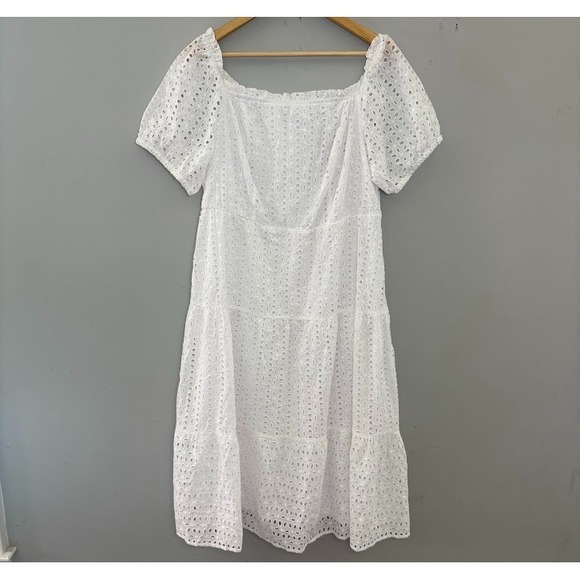 Lane Bryant Dresses & Skirts - Lane Bryant Women‎ Plus Size 14W White Eyelet Dress Tiered, Puff Sleeves NWT